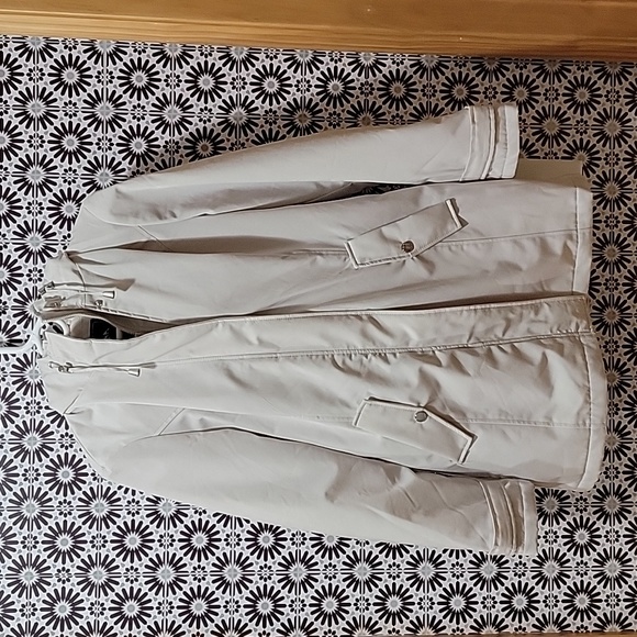 HFX Med Coat - Picture 2 of 5